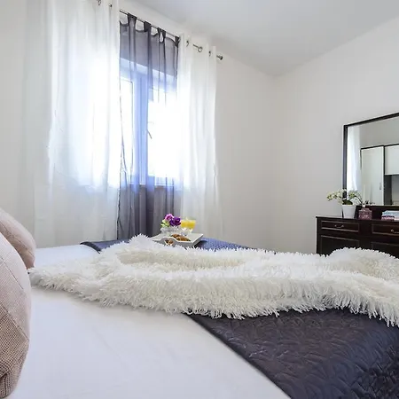 Apartment Lorelai